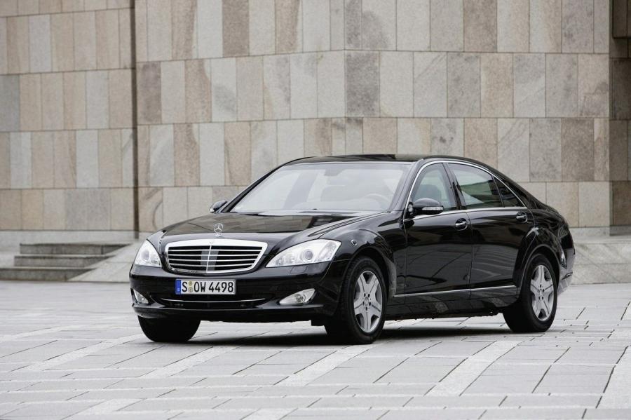  Mercedes-Benz S600 Guard Pullman Limousine 2007 года  (фото 1 из 22)